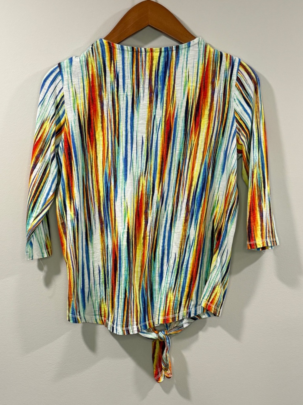 Coral Bay Women’s Multicolor Striped V-Neck Tie 3/4 Length Sleeve Top Size PM - Picture 3 of 8